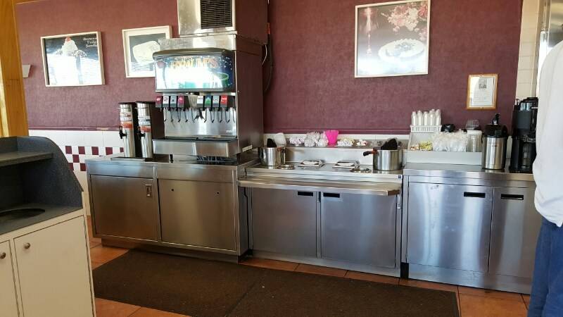 Braums Ice Cream & Burger Restaurant | restaurant | 2028 S 4th St, Chickasha, OK 73018, USA | 4052247313 OR +1 405-224-7313