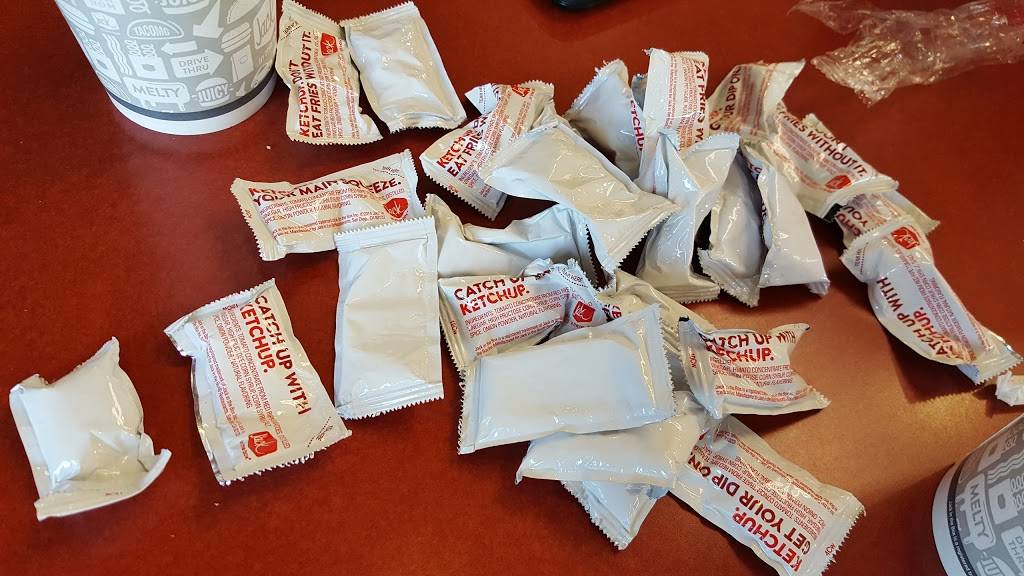 Jack in the Box | restaurant | 302 State Hwy 47, Troy, MO 63379, USA | 6365282802 OR +1 636-528-2802