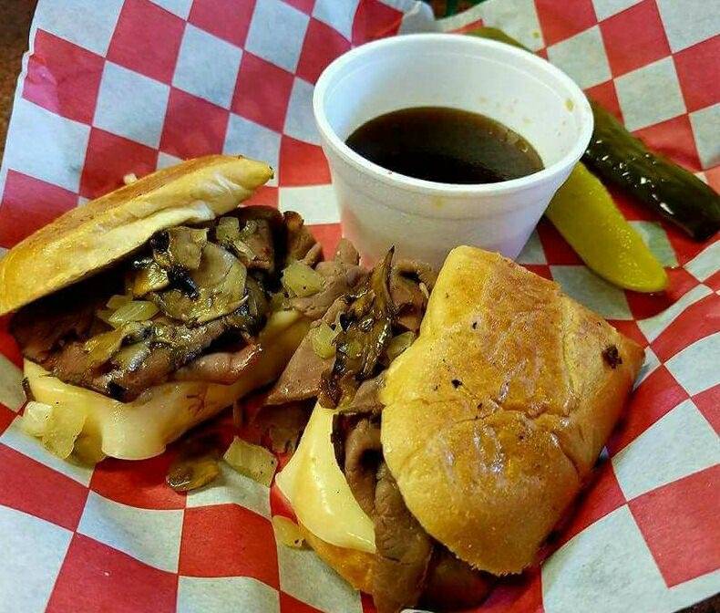 Smokehouse 61 | restaurant | 2148 William St, Cape Girardeau, MO 63703, USA | 5733358880 OR +1 573-335-8880