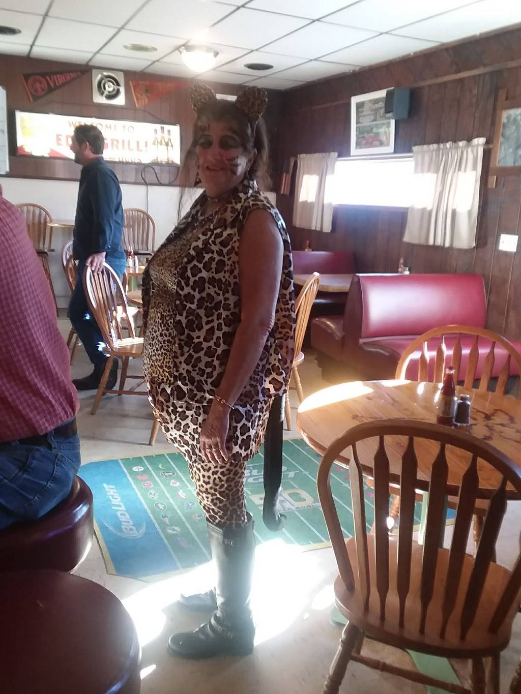 Eds Grill | restaurant | 1221 E Main St, Waynesboro, VA 22980, USA | 5409490225 OR +1 540-949-0225