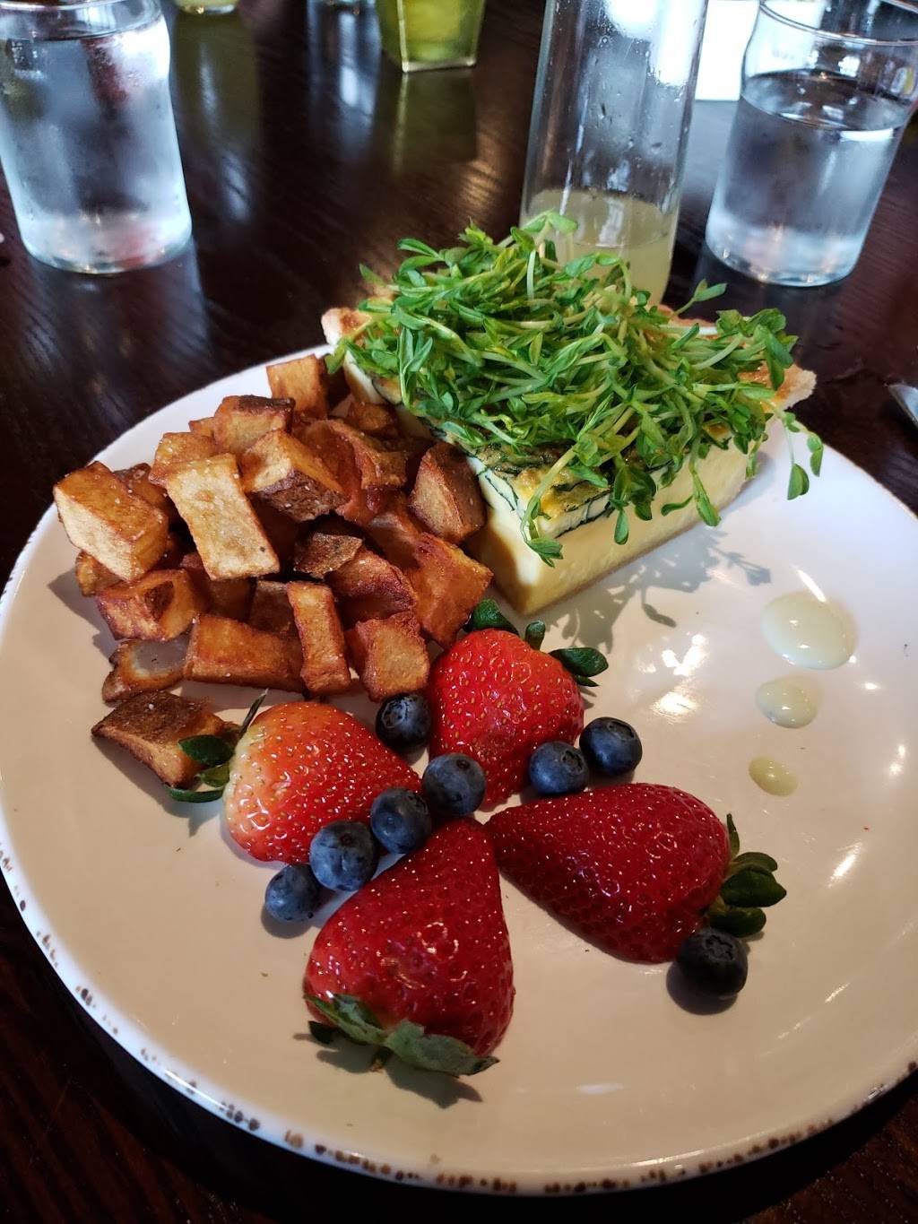 Finch Wildomar | restaurant | 32395 Clinton Keith Rd A-101, Wildomar, CA 92595, USA | 9516782050 OR +1 951-678-2050