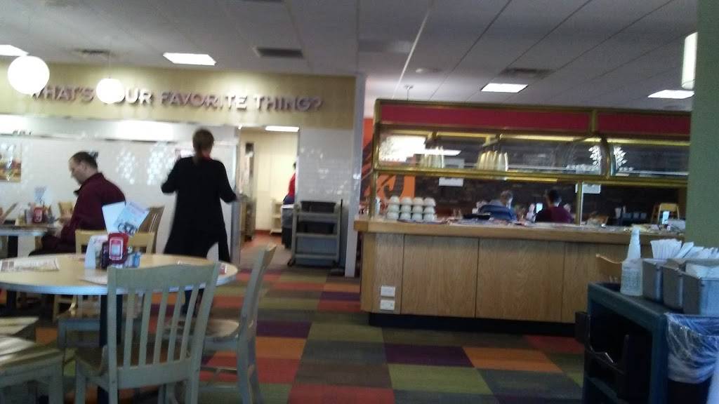 Frischs Big Boy | bakery | 1707 E Perry St, Port Clinton, OH 43452, USA | 4197343151 OR +1 419-734-3151