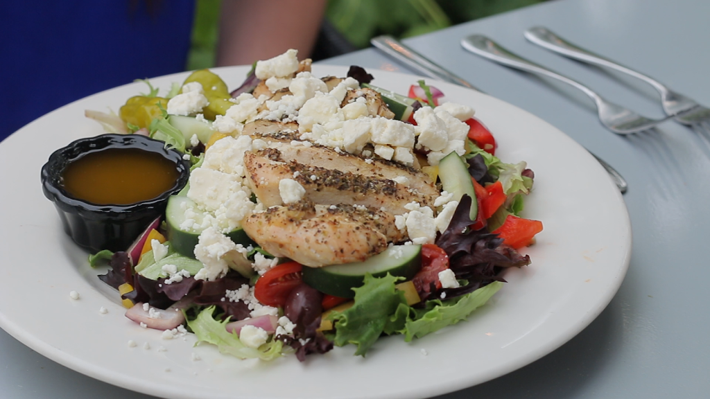 Cedar Falls Brown Bottle | restaurant | 1111 Center St, Cedar Falls, IA 50613, USA | 3192662616 OR +1 319-266-2616