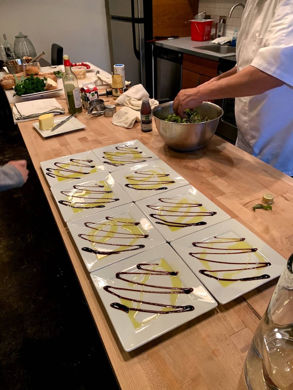 Soiree | restaurant | 204 W Jackson Ave, Knoxville, TN 37902, USA | 8652325419 OR +1 865-232-5419