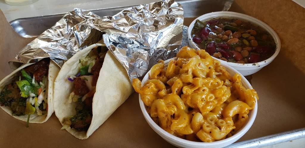 Saucys Sit-Down Bar.B.Q. | restaurant | 207 E City Point Rd, Hopewell, VA 23860, USA | 8045043075 OR +1 804-504-3075