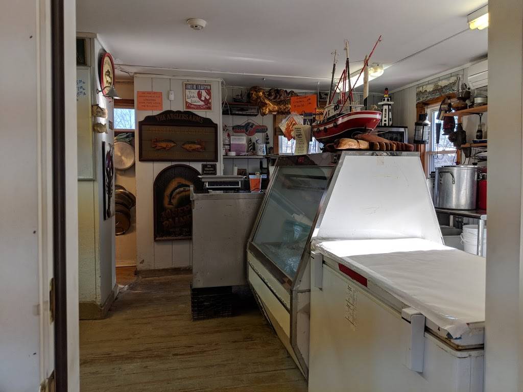 Hingham Lobster Pound | meal takeaway | 1818, 4 Broad Cove Rd, Hingham, MA 02043, USA | 7817491984 OR +1 781-749-1984