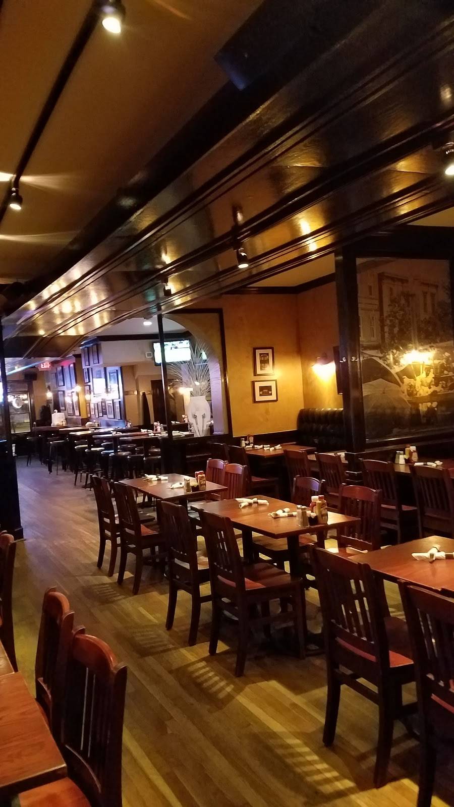 Tunnicliffs Tavern | restaurant | 222 7th St SE, Washington, DC 20003, USA | 2025445680 OR +1 202-544-5680