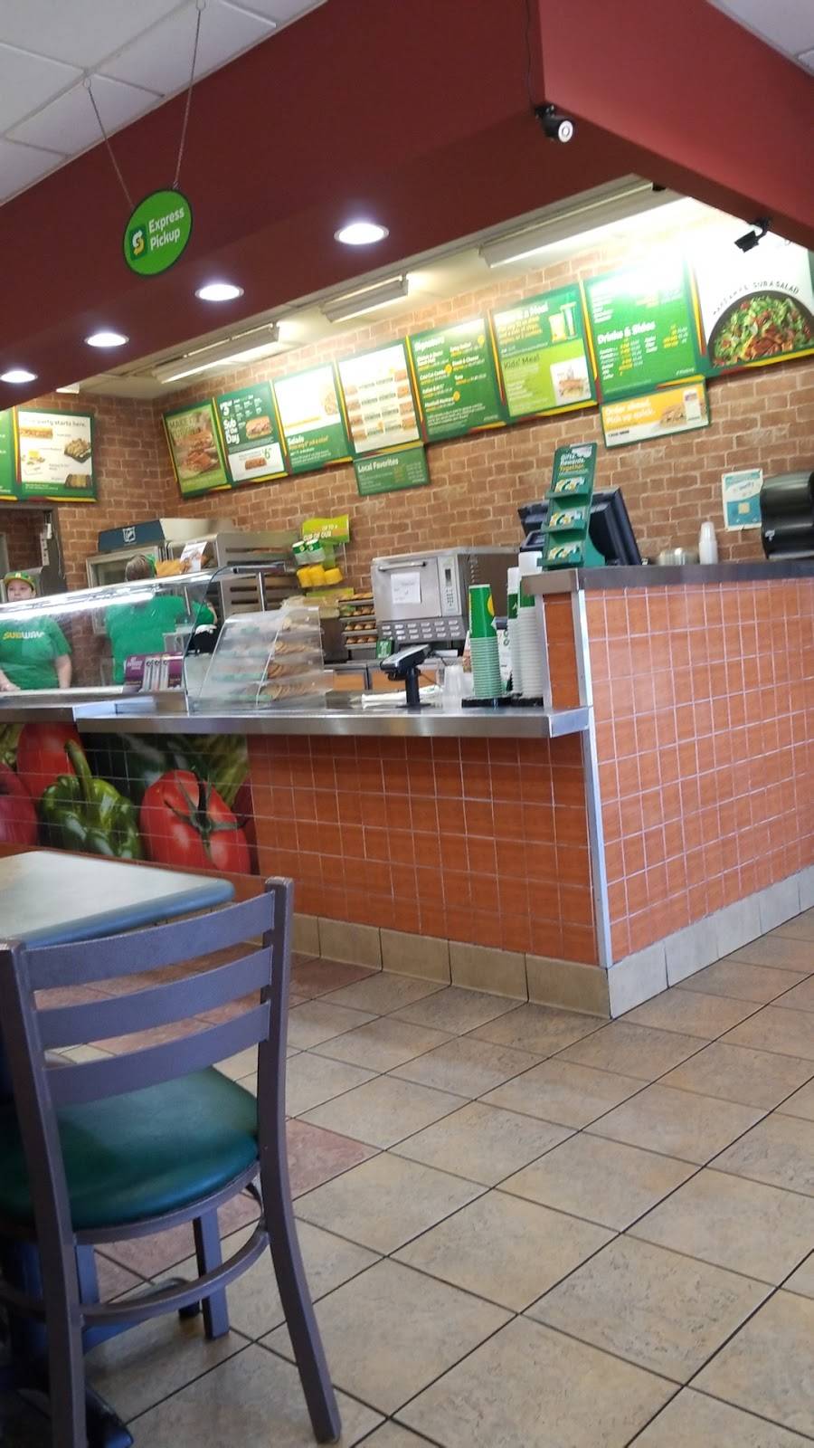 Subway | restaurant | Safeway Plaza, 5830 W Thunderbird Rd Suite B 2, Glendale, AZ 85306, USA | 6029424219 OR +1 602-942-4219