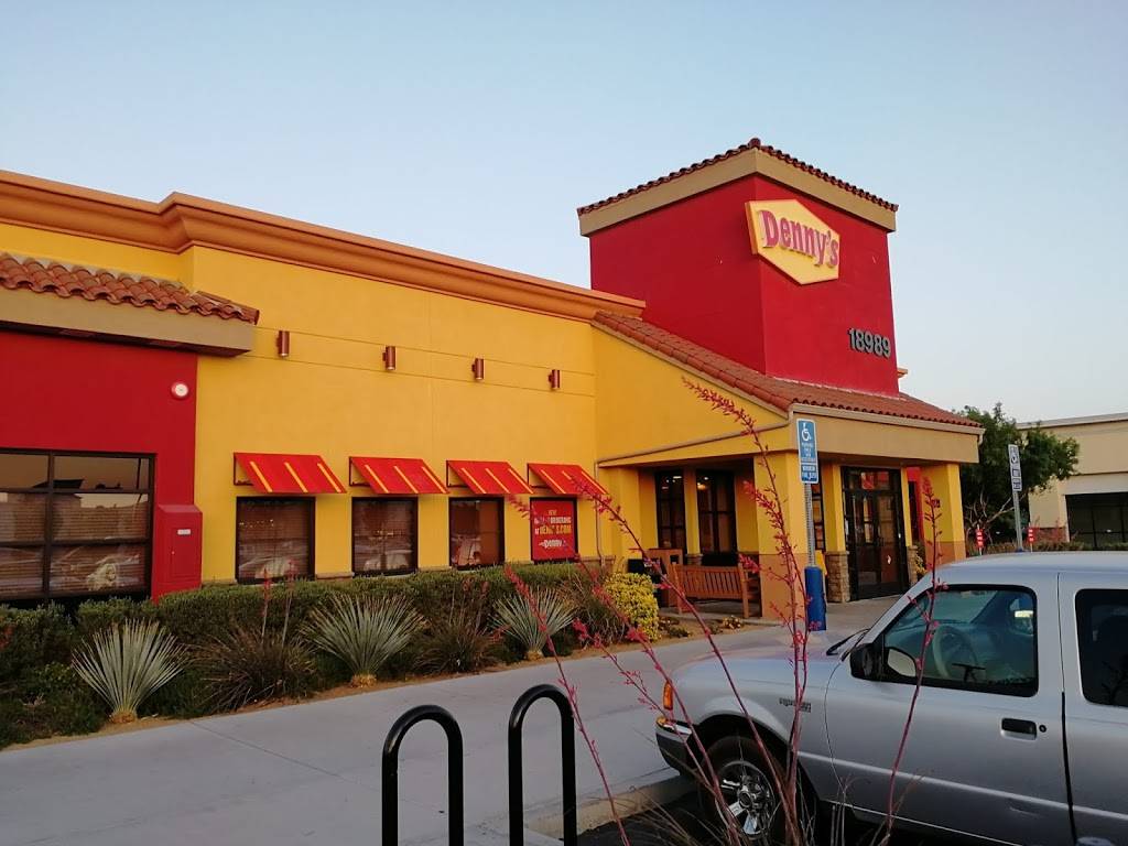 Dennys | restaurant | 18989 Bear Valley Rd, Apple Valley, CA 92308, USA | 7609617400 OR +1 760-961-7400