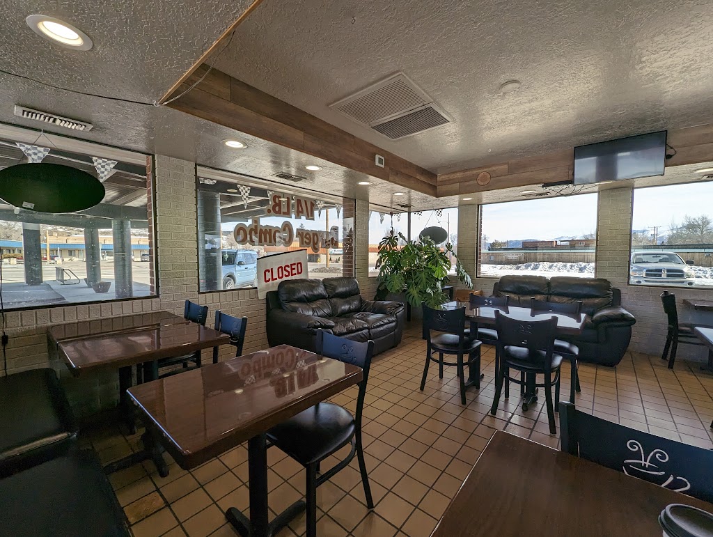 Hunters | restaurant | 1455 E Aultman St, Ely, NV 89301, USA | 7752893560 OR +1 775-289-3560