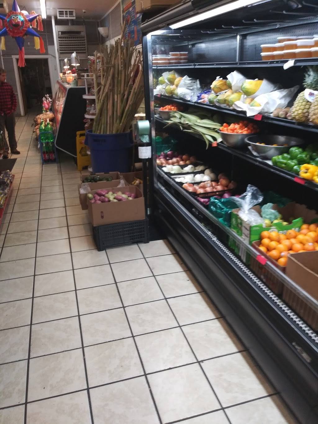 Tienda Vallarta | restaurant | 115 E Main St, Monroe, WA 98272, USA | 3607948278 OR +1 360-794-8278