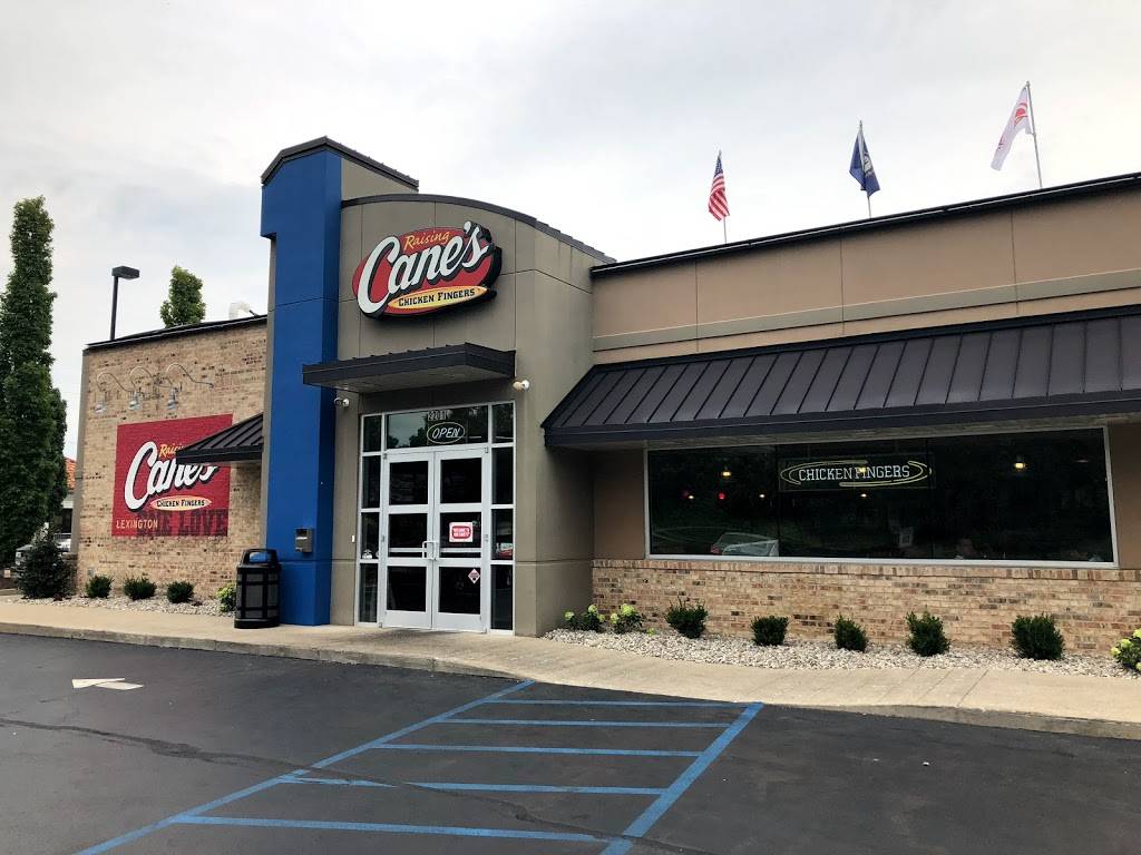 Raising Canes Chicken Fingers | meal takeaway | 2201 War Admiral Way, Lexington, KY 40509, USA | 8595430154 OR +1 859-543-0154