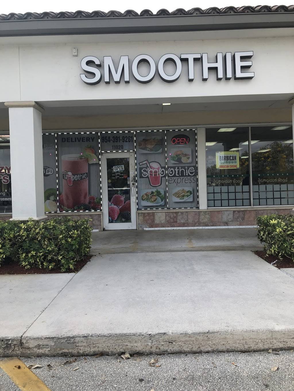 Smoothie Express | restaurant | 11020 Pembroke Rd, Miramar, FL 33025, USA | 9543919261 OR +1 954-391-9261