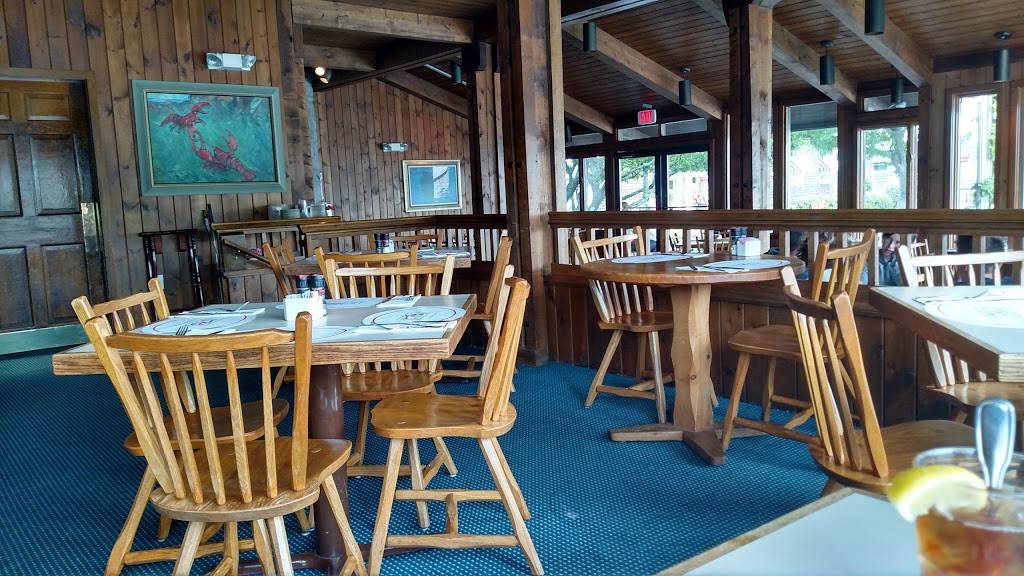 Barnacle Billys | restaurant | 50 Perkins Cove Rd, Ogunquit, ME 03907, USA | 2076465575 OR +1 207-646-5575