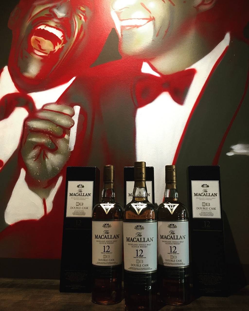 Aficionados Brickell | restaurant | 1200 Brickell Bay Dr #105, Miami, FL 33131, USA | 7864276166 OR +1 786-427-6166