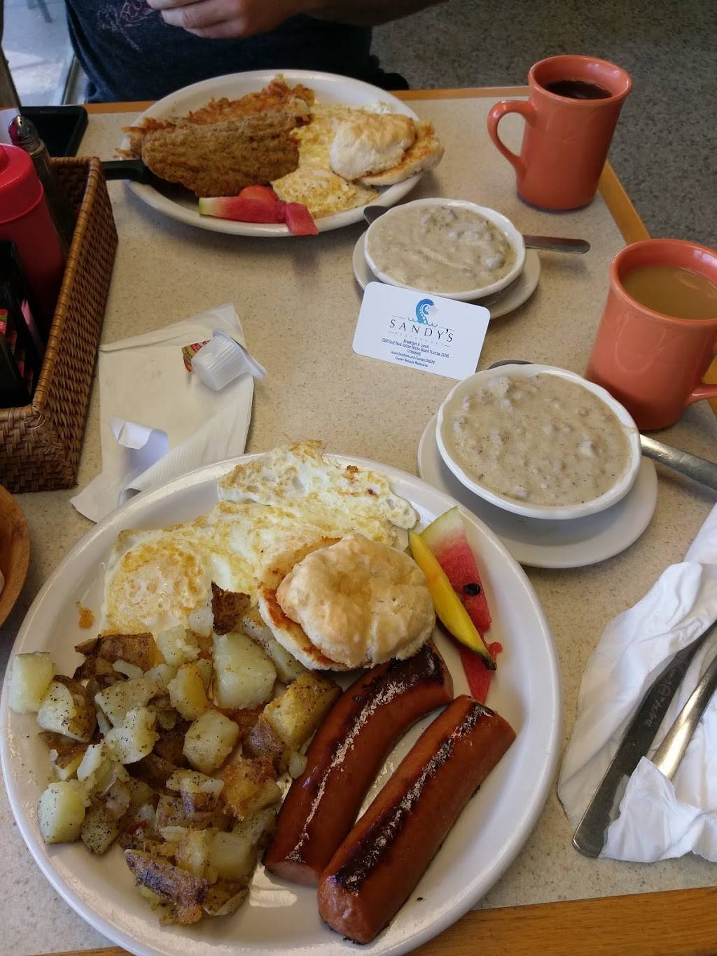 Sandys Restaurant | restaurant | 3000, 2300 Gulf Blvd #7, Indian Rocks Beach, FL 33785, USA | 7275966896 OR +1 727-596-6896