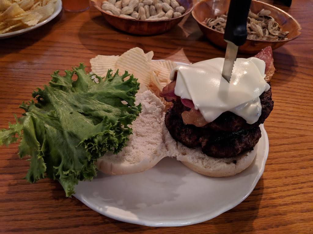 Eddies Cove LLC | restaurant | 28 Lake Shore Rd, Pulaski, NY 13142, USA | 3153876828 OR +1 315-387-6828