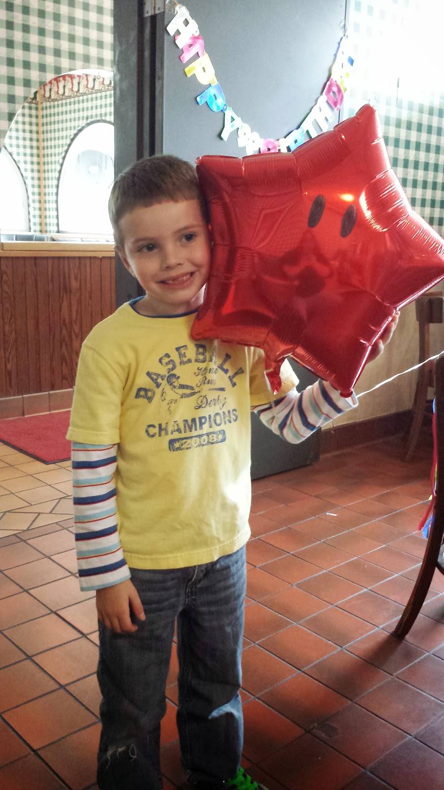 Giovannis Pizza | restaurant | 2171 Smoot Ave, Danville, WV 25053, USA | 3043694000 OR +1 304-369-4000