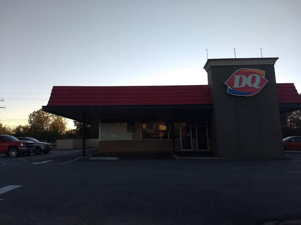 Dairy Queen | restaurant | 208 Main St, Calvert, TX 77837, USA | 9793642121 OR +1 979-364-2121