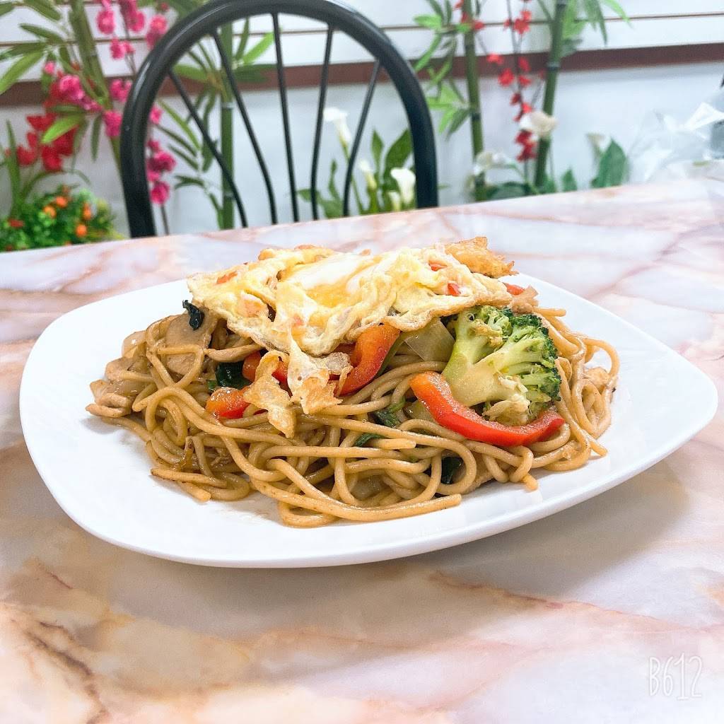 Lyeh Thai Restaurant | restaurant | 501 N Main St, Akron, OH 44310, USA | 2346780481 OR +1 234-678-0481