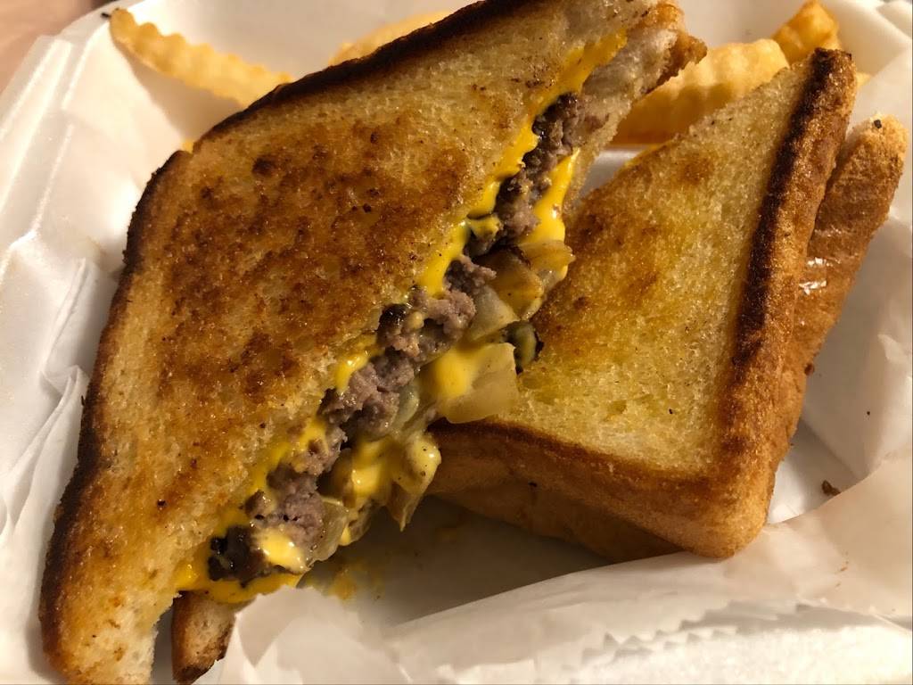 Snow White Drive in | restaurant | 1714 W Main St, Lebanon, TN 37087, USA | 6154434299 OR +1 615-443-4299