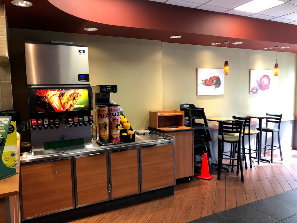 SUBWAY®Restaurant | restaurant | 3167 N Lincoln Ave, Chicago, IL 60657, USA | 7732442266 OR +1 773-244-2266