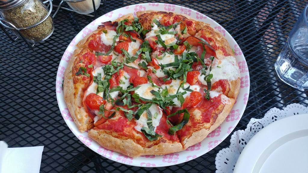 Bacio Pizzeria | restaurant | 81 Seaton Pl NW, Washington, DC 20001, USA | 2022322246 OR +1 202-232-2246