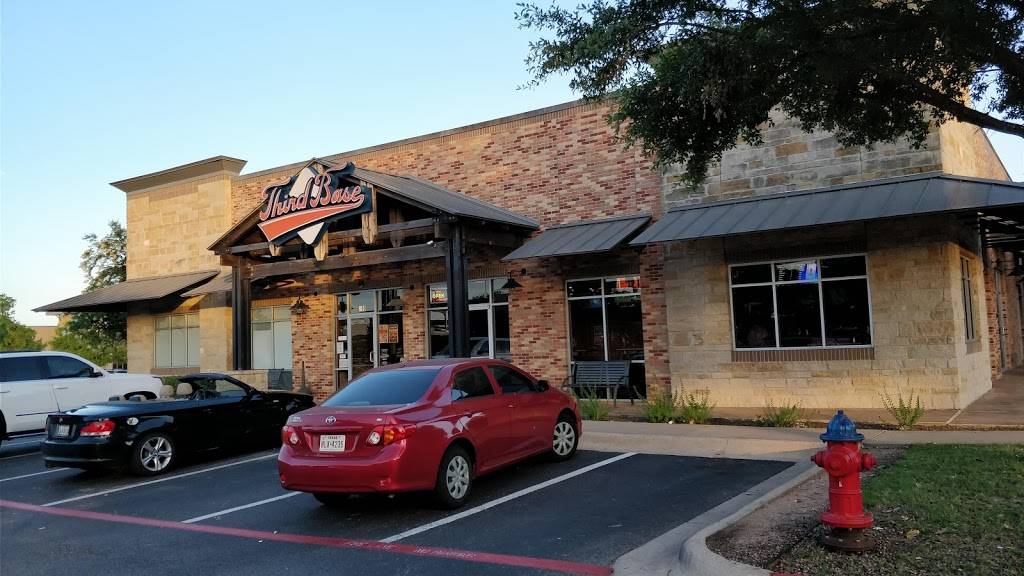 Third Base | restaurant | 3107 S Interstate 35, Round Rock, TX 78664, USA | 5123882273 OR +1 512-388-2273