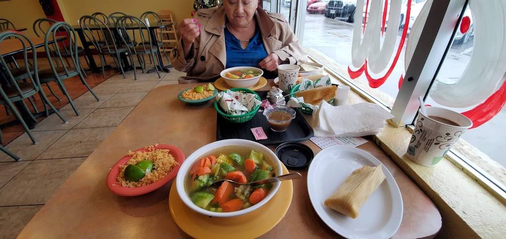 Delicious Mexican Eatery | restaurant | 3314 Fort Blvd, El Paso, TX 79930, USA | 9155661396 OR +1 915-566-1396