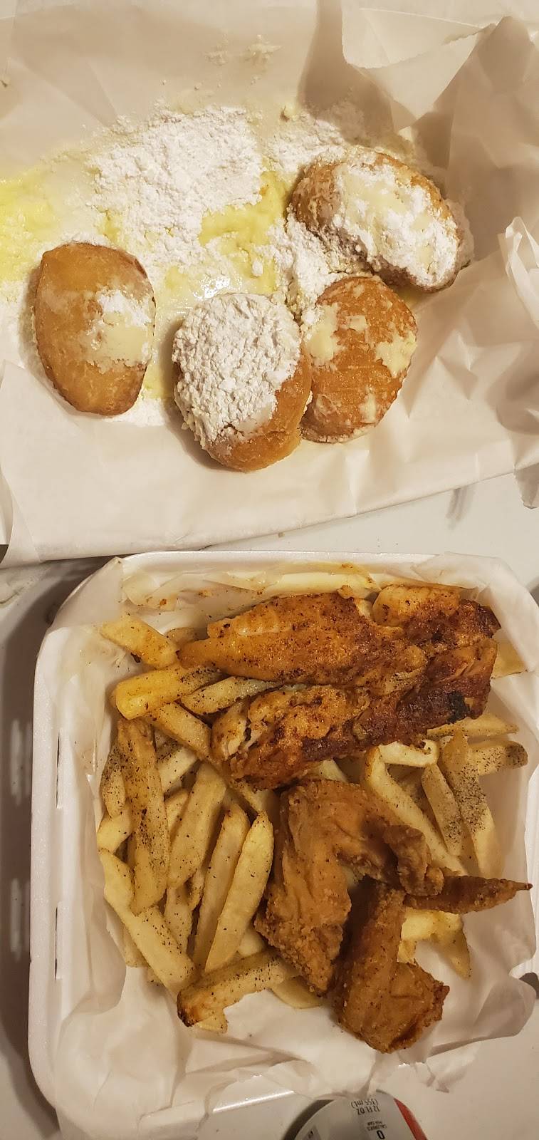 Surfs Up Bronzeville | restaurant | 4317 S Cottage Grove Ave, Chicago, IL 60653, USA | 7734203228 OR +1 773-420-3228