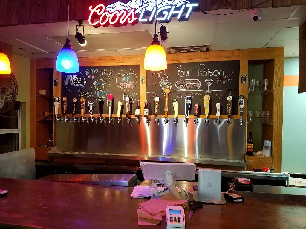 Momma Goldbergs Deli | restaurant | 500 W Magnolia Ave, Auburn, AL 36832, USA | 3348210185 OR +1 334-821-0185