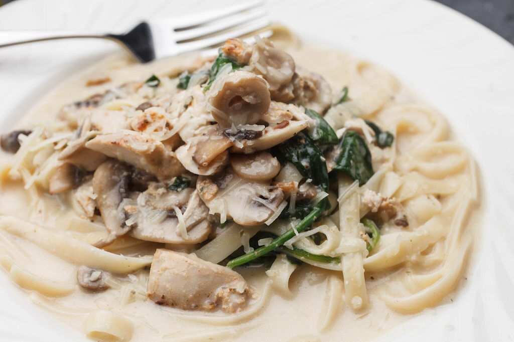 Stella Pizzeria & Restaurant | meal delivery | 4421 Clearview Pkwy, Metairie, LA 70006, USA | 5043097677 OR +1 504-309-7677