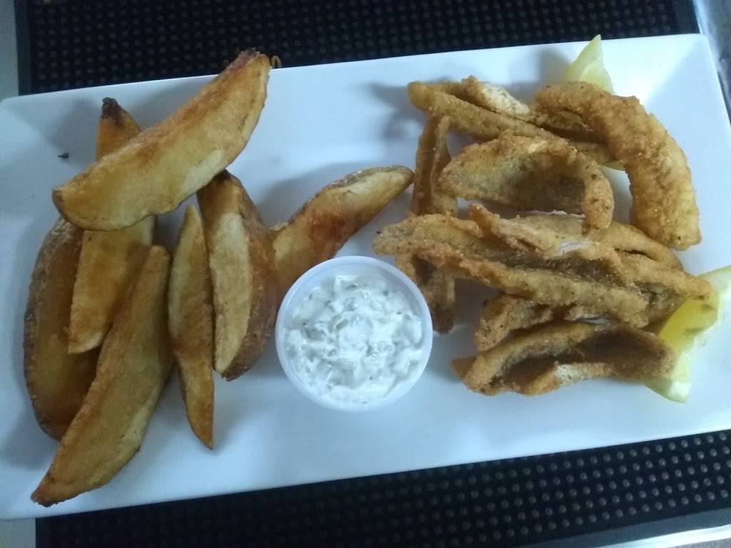 Lake Street Local | restaurant | 8708 Lake St, Port Austin, MI 48467, USA | 9897387520 OR +1 989-738-7520