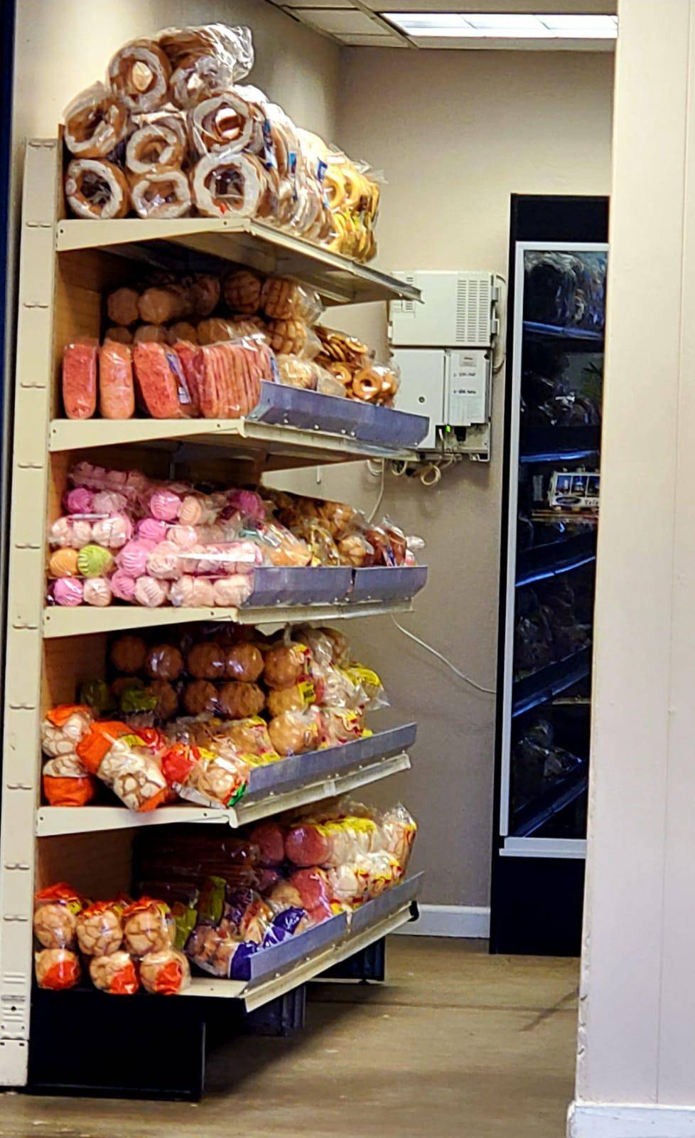 Variedades Santa Rosa | restaurant | 678 Montauk Hwy, Shirley, NY 11967, USA | 6318797208 OR +1 631-879-7208