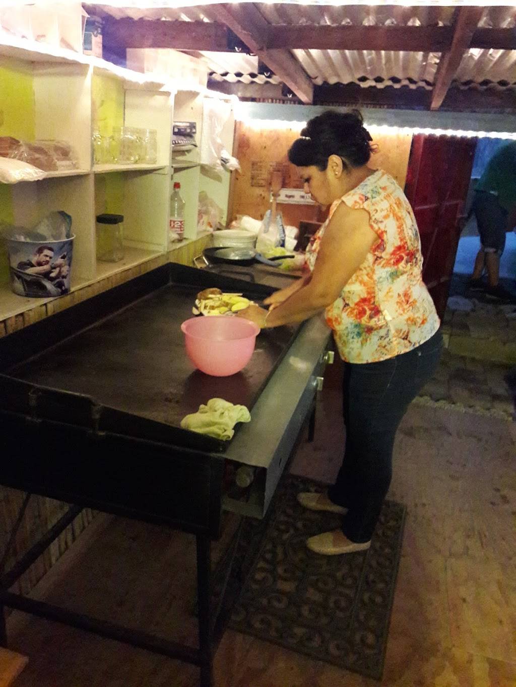 La Cabañita Las Gonzalez | restaurant | San Angel, 22524 Tijuana, B.C., Mexico | 016645253440 OR +52 664 525 3440