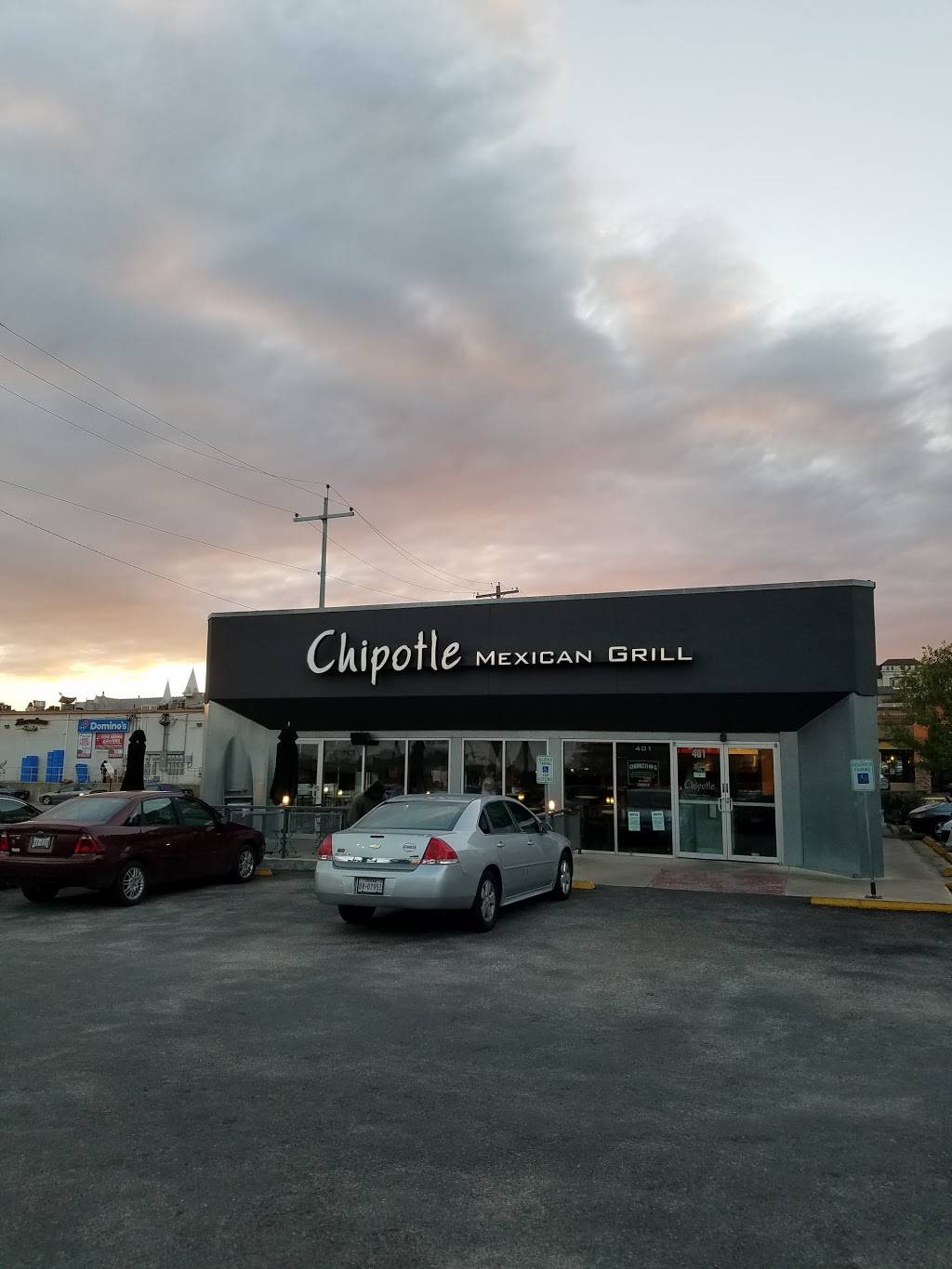 Chipotle Mexican Grill | restaurant | 401 N LBJ Dr, San Marcos, TX 78666, USA | 5123927577 OR +1 512-392-7577