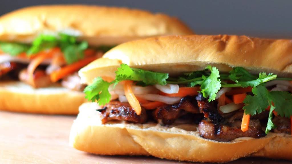 Huongs Bistro | cafe | 4225 FL-7, Lauderdale Lakes, FL 33319, USA | 7542233060 OR +1 754-223-3060