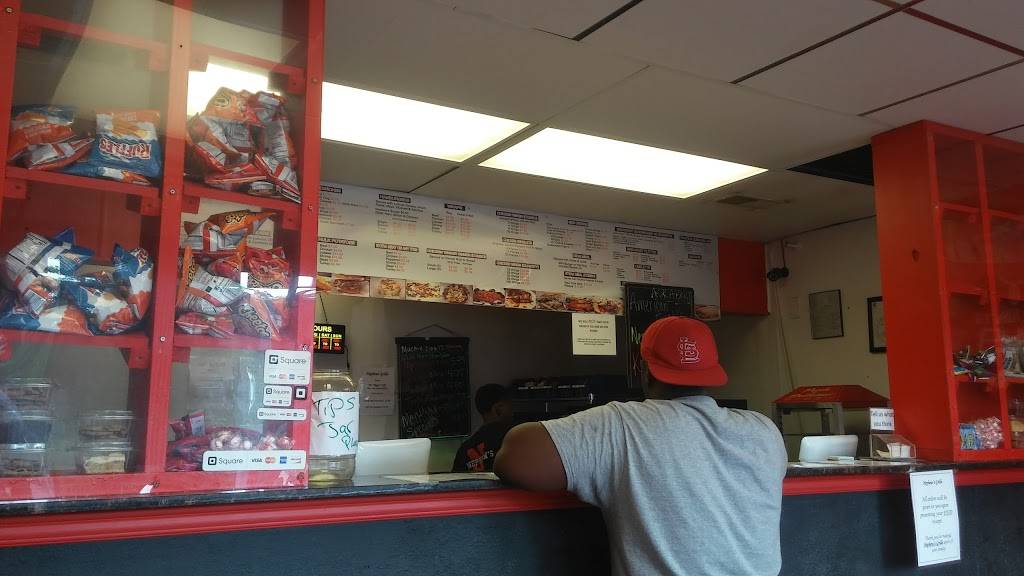 Nephews Grille | restaurant | 742 S 4th St, St. Louis, MO 63103, USA | 3142415960 OR +1 314-241-5960