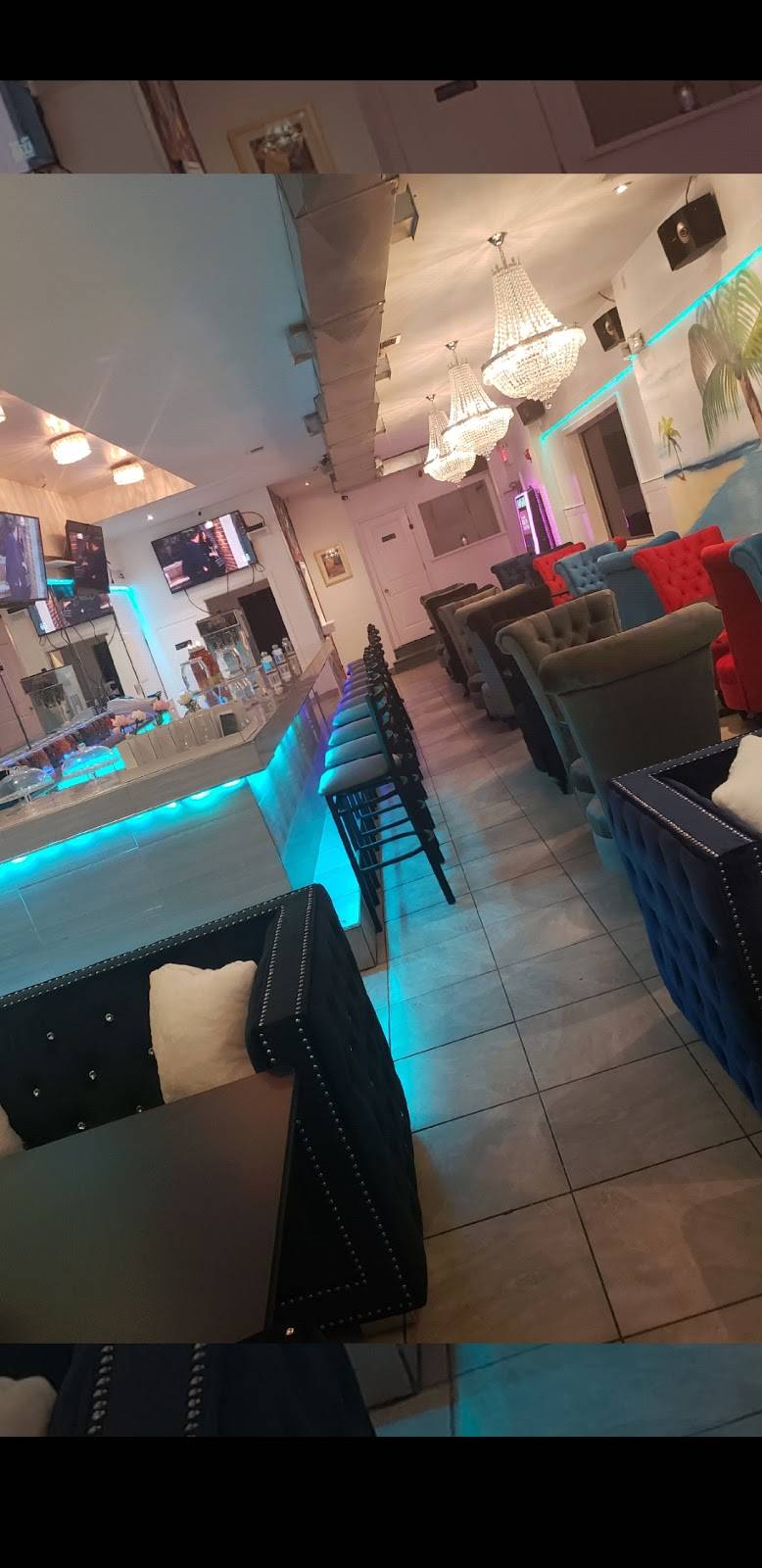 Peppers hookah Lounge & GENTLEMENS CLUB | restaurant | 2643 W Sergeant St, Philadelphia, PA 19132, USA | 2674437654 OR +1 267-443-7654