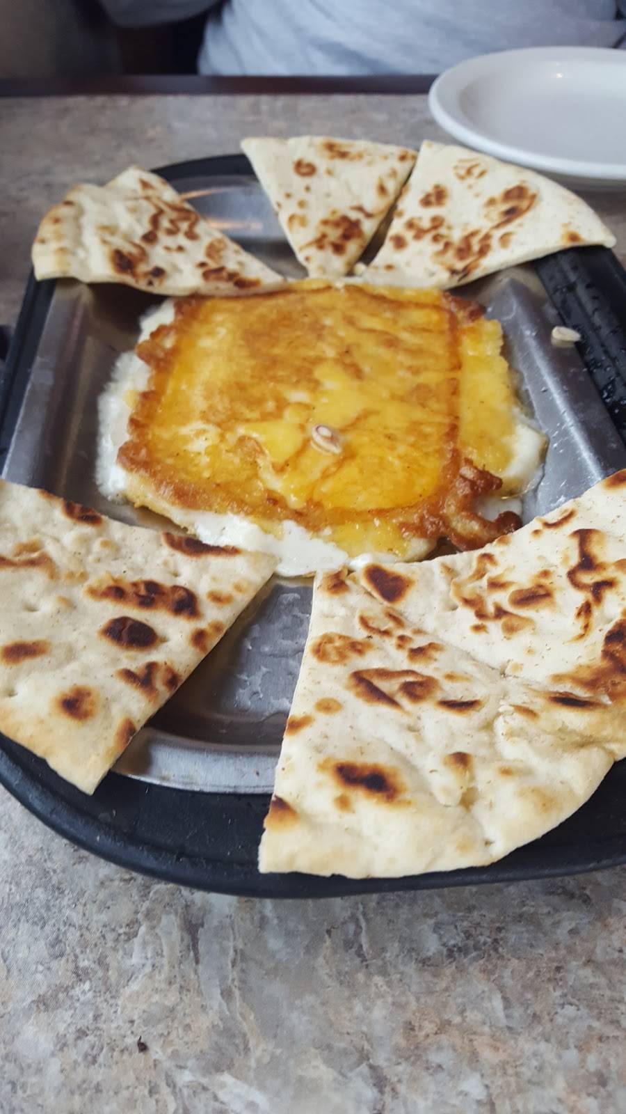 Petes Central One | restaurant | 300 S Pearl St, Denver, CO 80209, USA | 3037786675 OR +1 303-778-6675