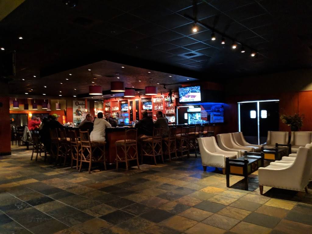 Thunder Bay Grille Pewaukee | restaurant | N14W24130 Tower Pl, Pewaukee, WI 53072, USA | 2625234244 OR +1 262-523-4244