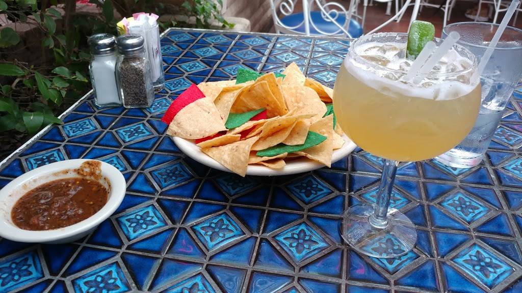 La Fogata Mexican Cuisine | restaurant | 2427 Vance Jackson Rd, San Antonio, TX 78213, USA | 2103401337 OR +1 210-340-1337