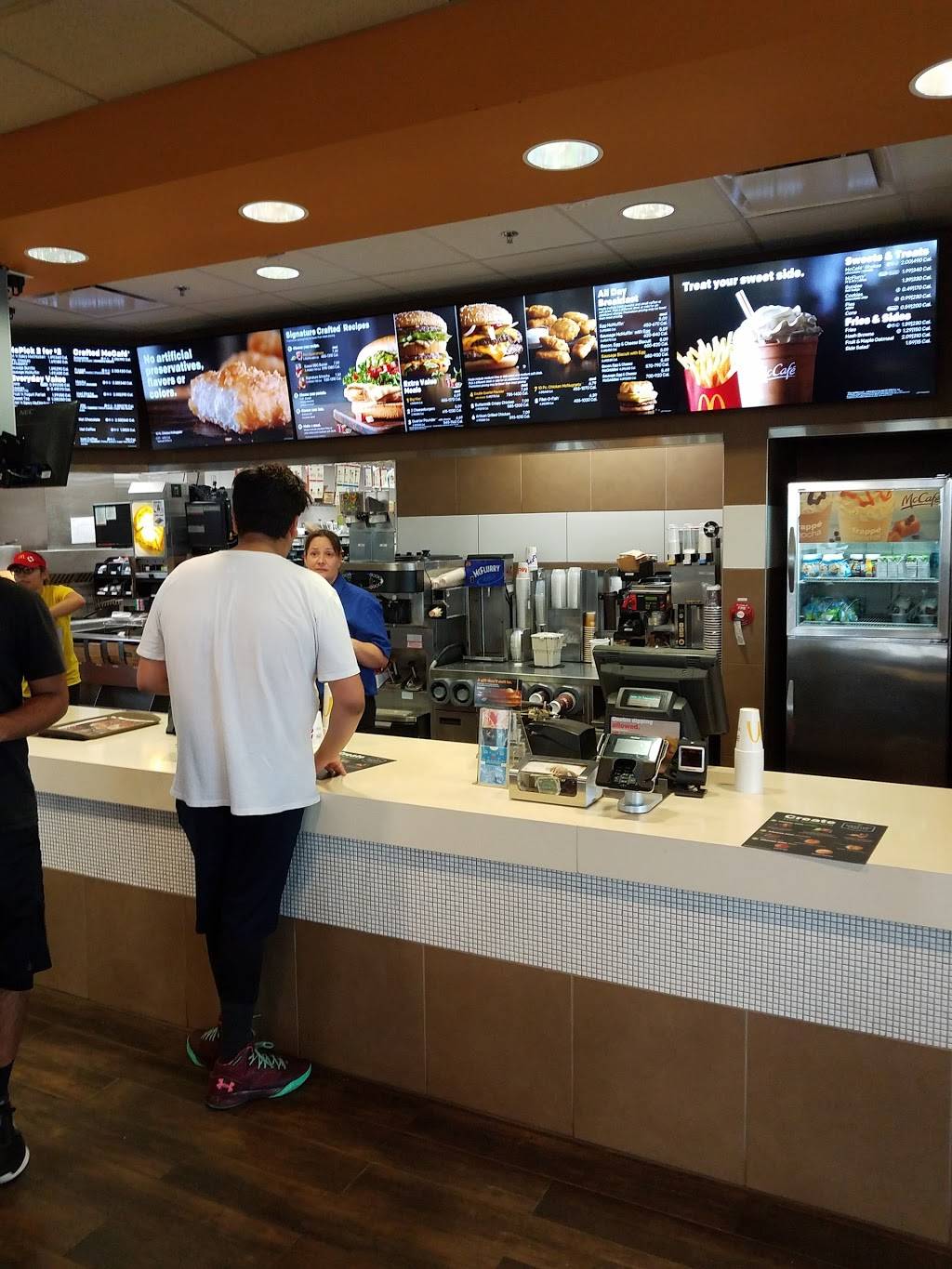 McDonalds | cafe | 12875 Quebec St, Thornton, CO 80602, USA | 7208722395 OR +1 720-872-2395