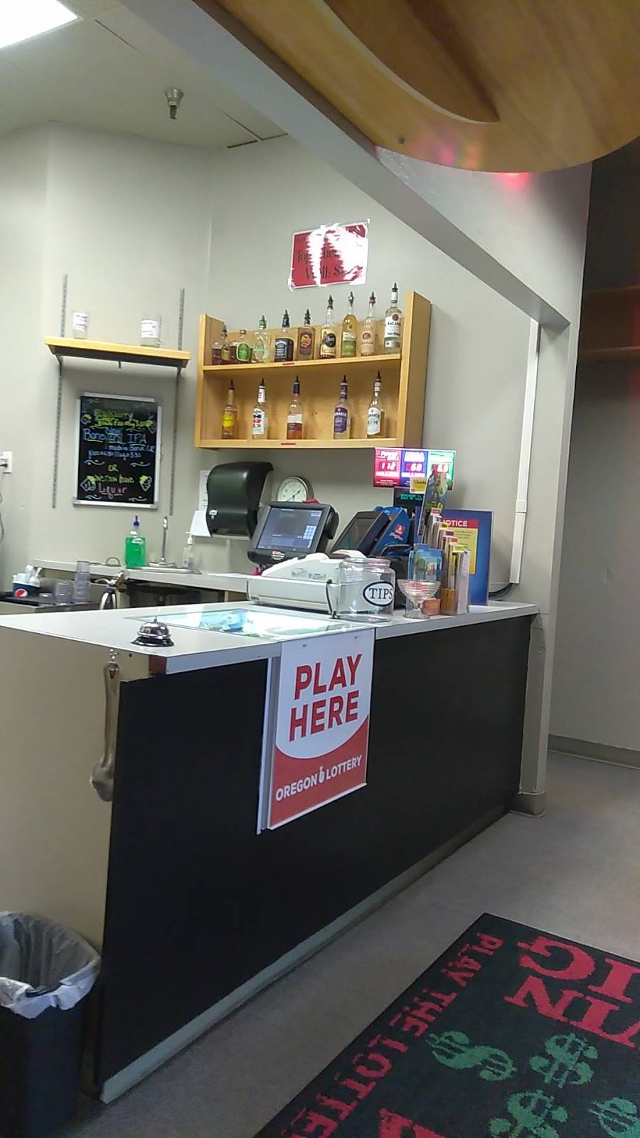 Jazzies Bar & Grill | restaurant | 1869 Pioneer Pkwy E, Springfield, OR 97477, USA | 5417478090 OR +1 541-747-8090