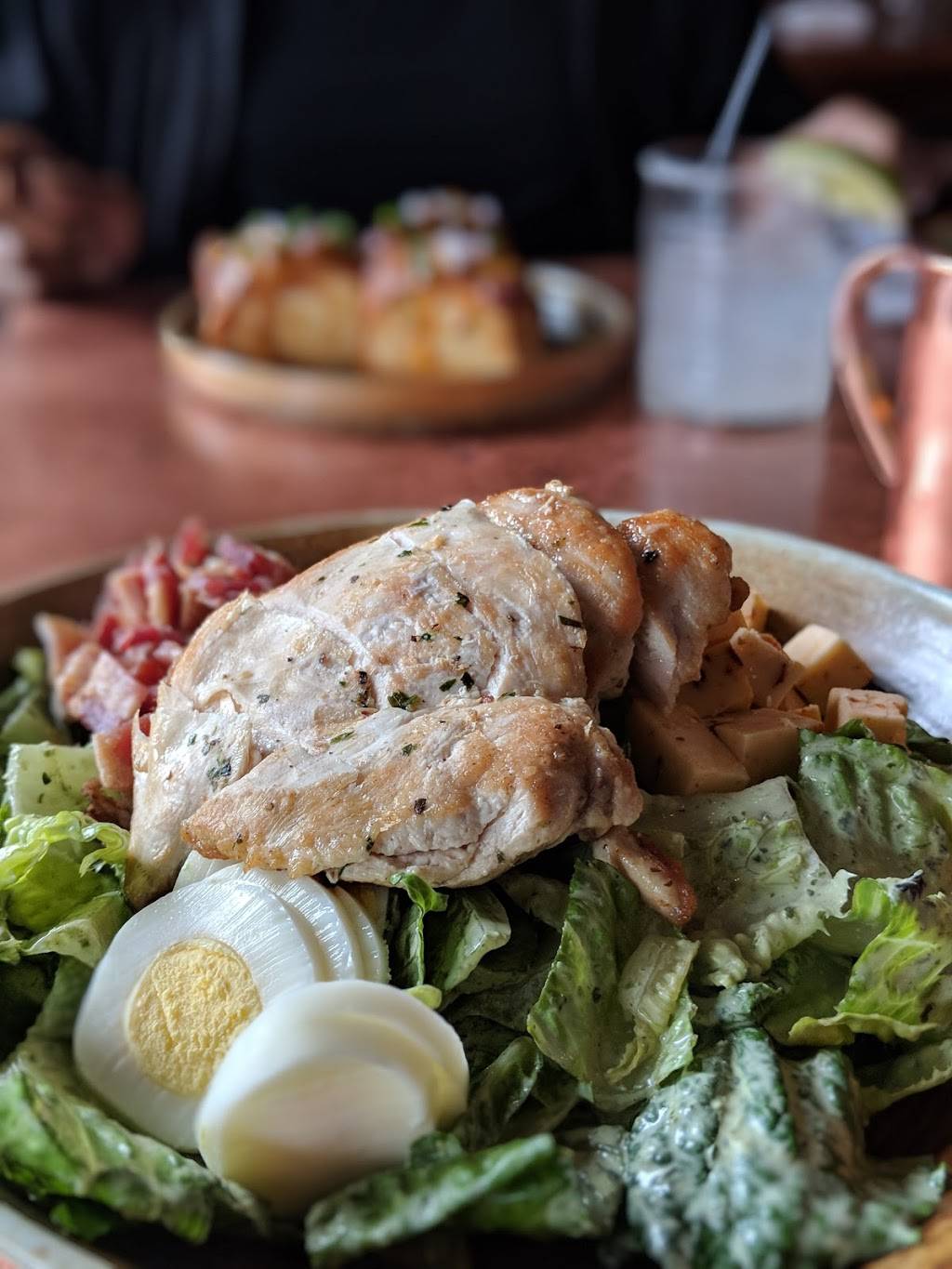 The Tuck Room | restaurant | 4444 Westheimer Rd, Houston, TX 77027, USA | 8327092146 OR +1 832-709-2146