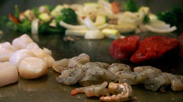 Sakura Japanese Grill | restaurant | 1212 Ohio Pike, Amelia, OH 45102, USA | 5138270000 OR +1 513-827-0000