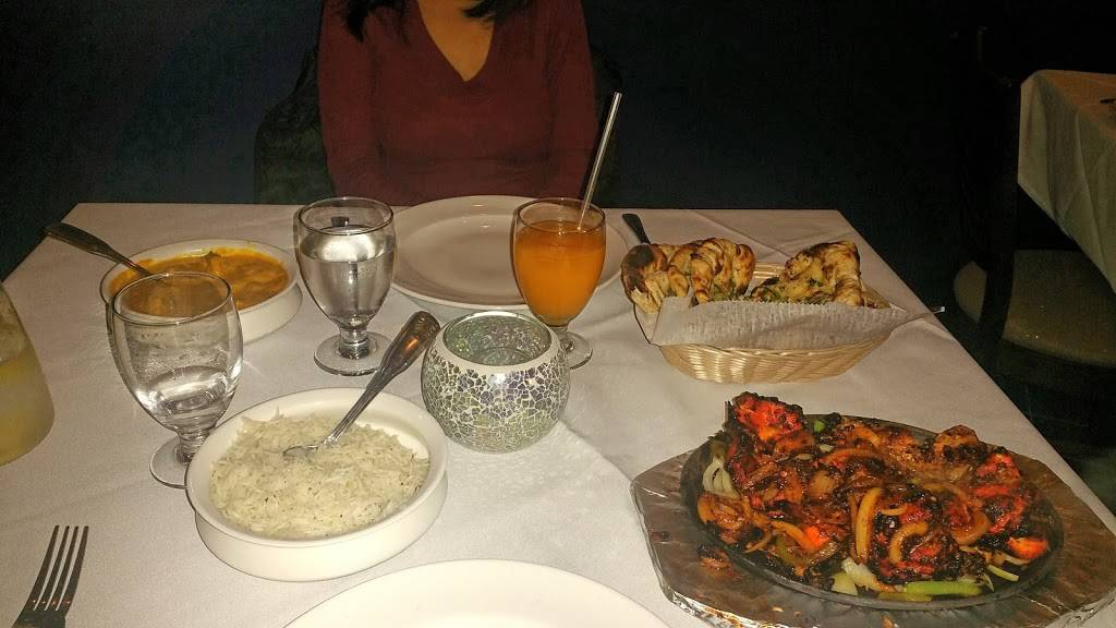 Bombay River, Modern Indian Restaurant | restaurant | 90 Broad St, Red Bank, NJ 07701, USA | 7325301598 OR +1 732-530-1598