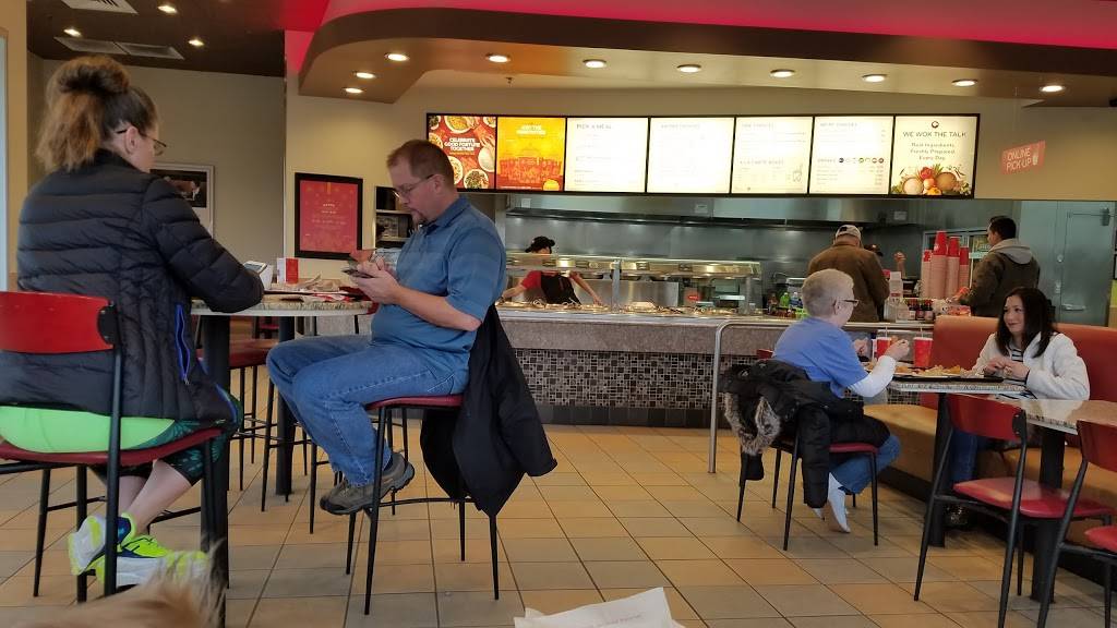 Panda Express | meal takeaway | 7046 Walton St, Rockford, IL 61108, USA | 8152279606 OR +1 815-227-9606