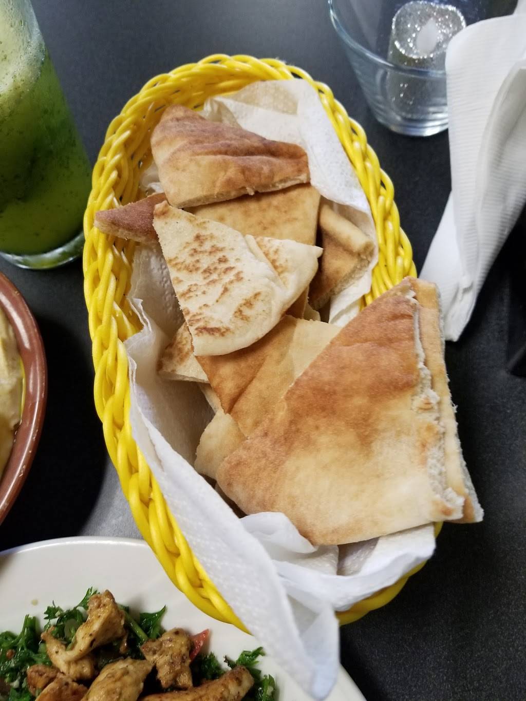 Bateeni Mediterranean Grill | restaurant | 1868 W Arlington Blvd, Greenville, NC 27834, USA | 2526896222 OR +1 252-689-6222