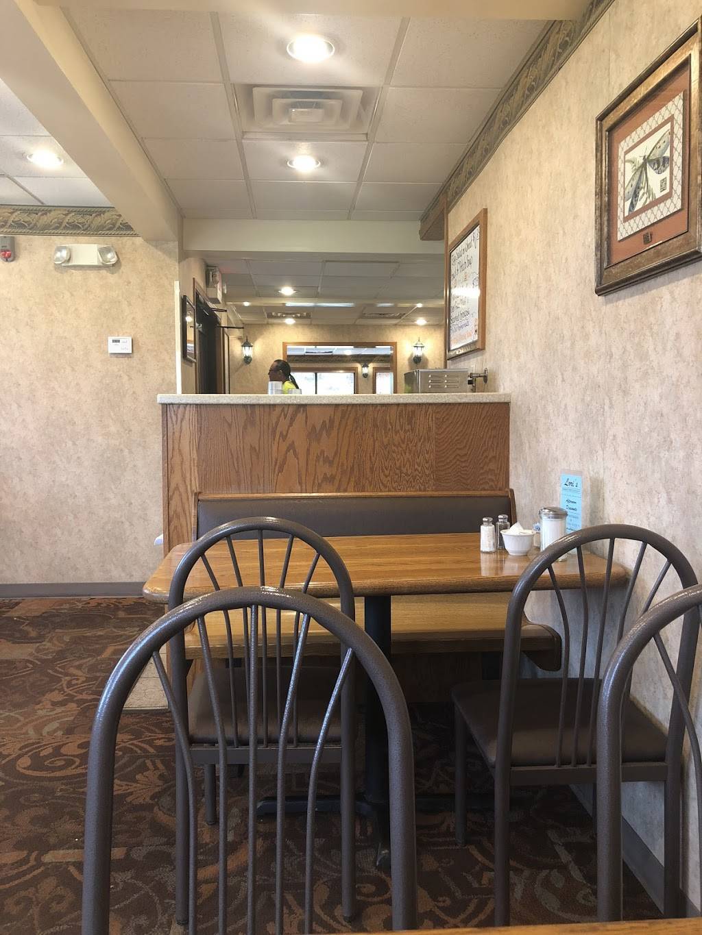 Loris Family Restaurant LLC | restaurant | 17020 McConnelsville Rd, Caldwell, OH 43724, USA | 7407324711 OR +1 740-732-4711